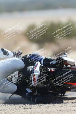 media/Nov-02-2025-CVMA (Sun) [[337aff29ab]]/Race 8-Formula Lightweight Twins Shootout/